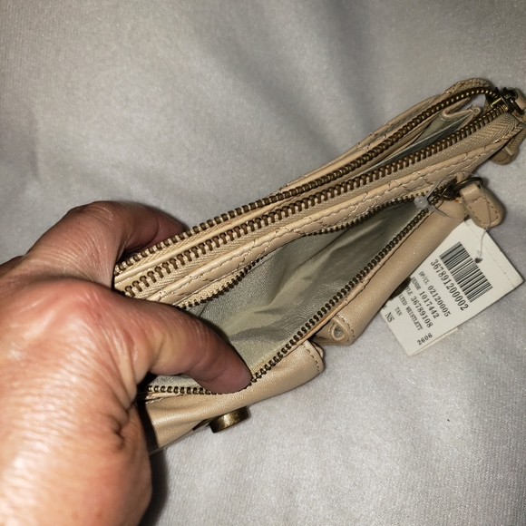 NWT Arden B Tan Quilted Wristlet Wallet - Picture 3 of 7